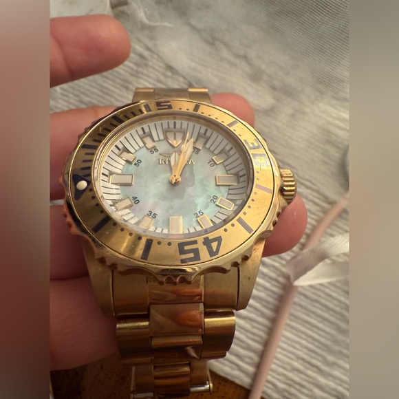 Nothing missing .
I have extra pieces if u need to. - Picture 4 of 7